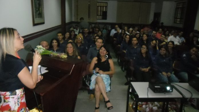 graduandos de administración uc- acn