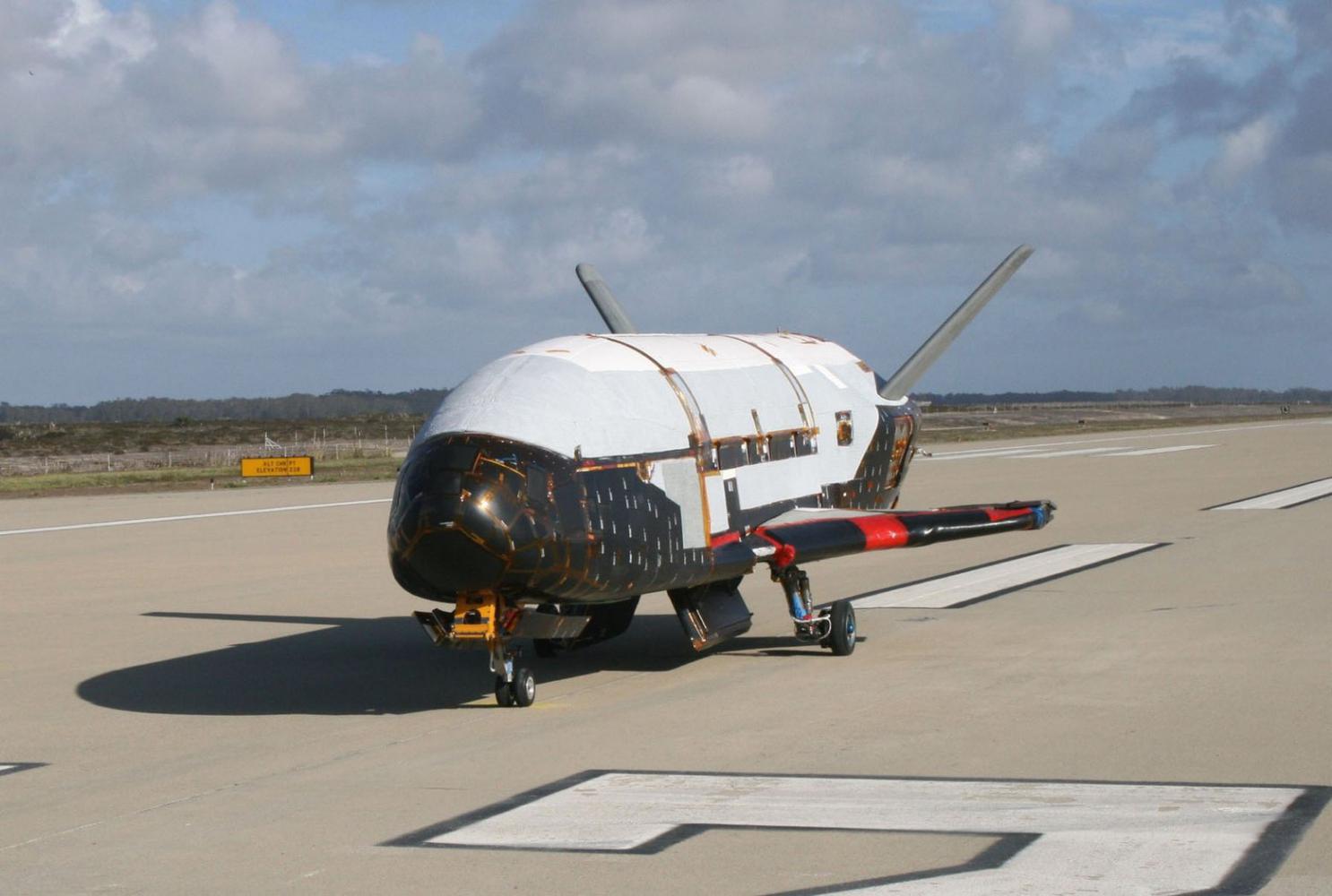 Misterioso avión espacial militar X-37B captado en cámara