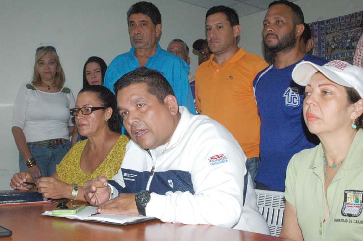 TRABAJADORES administrativos- acn