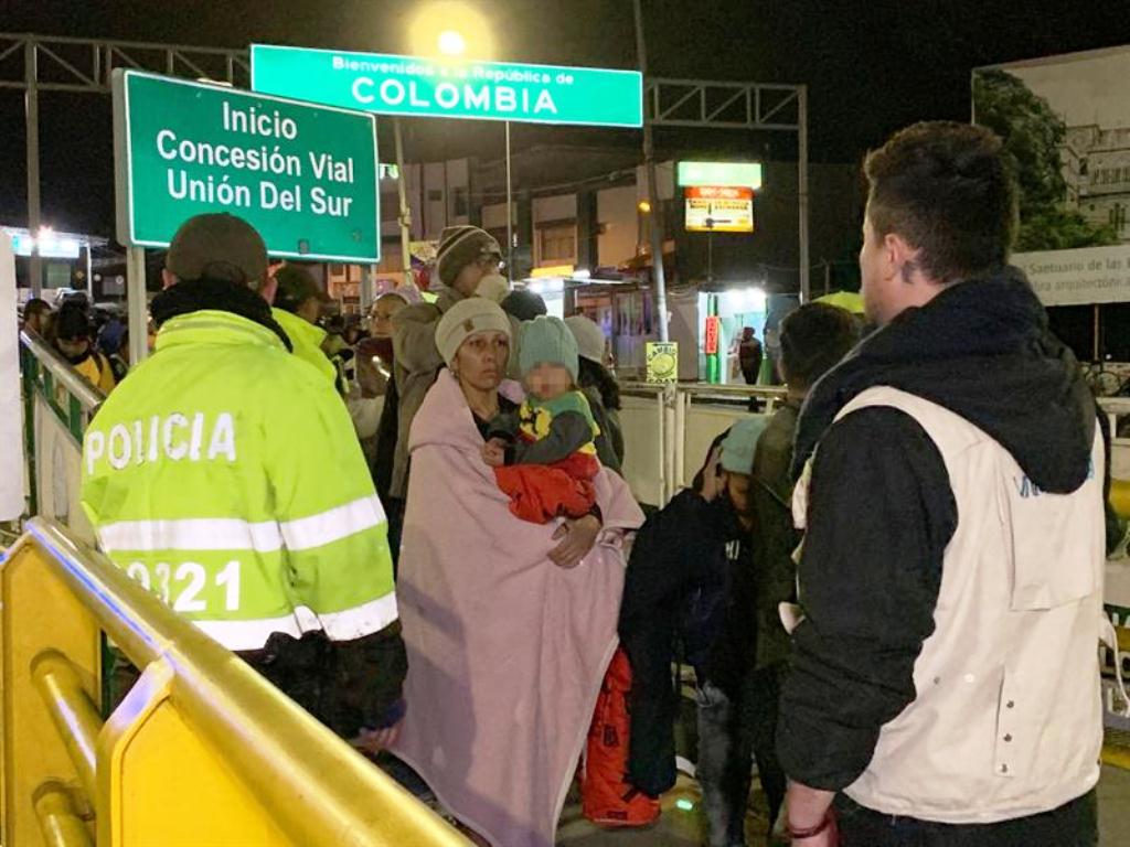 Unos 10 mil venezolanos - noticiasACN