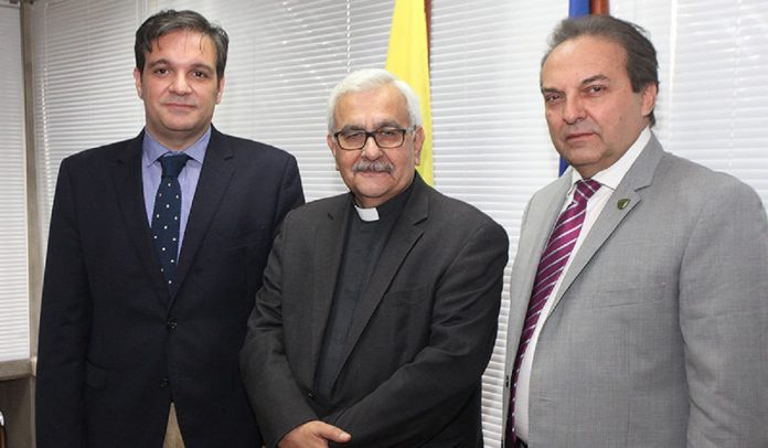 UCAB firmó convenios- ACN