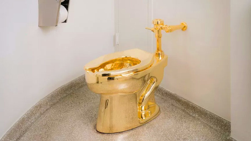 Sanitario de oro - ACN