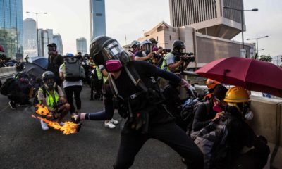 Policías y manifestantes - ACN