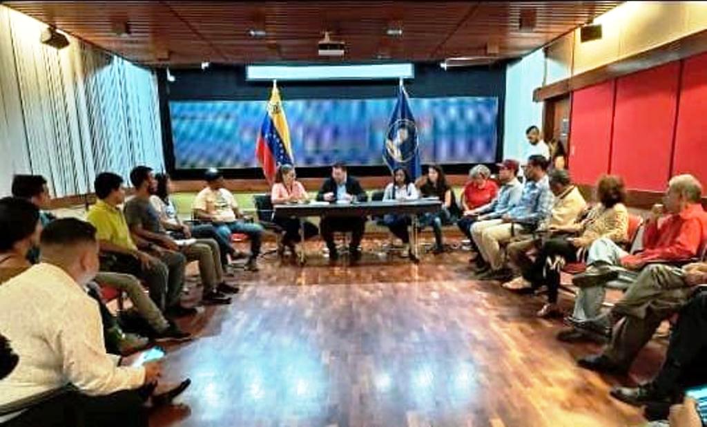 FCU-UC y ministerio reunidos - noticiasACN
