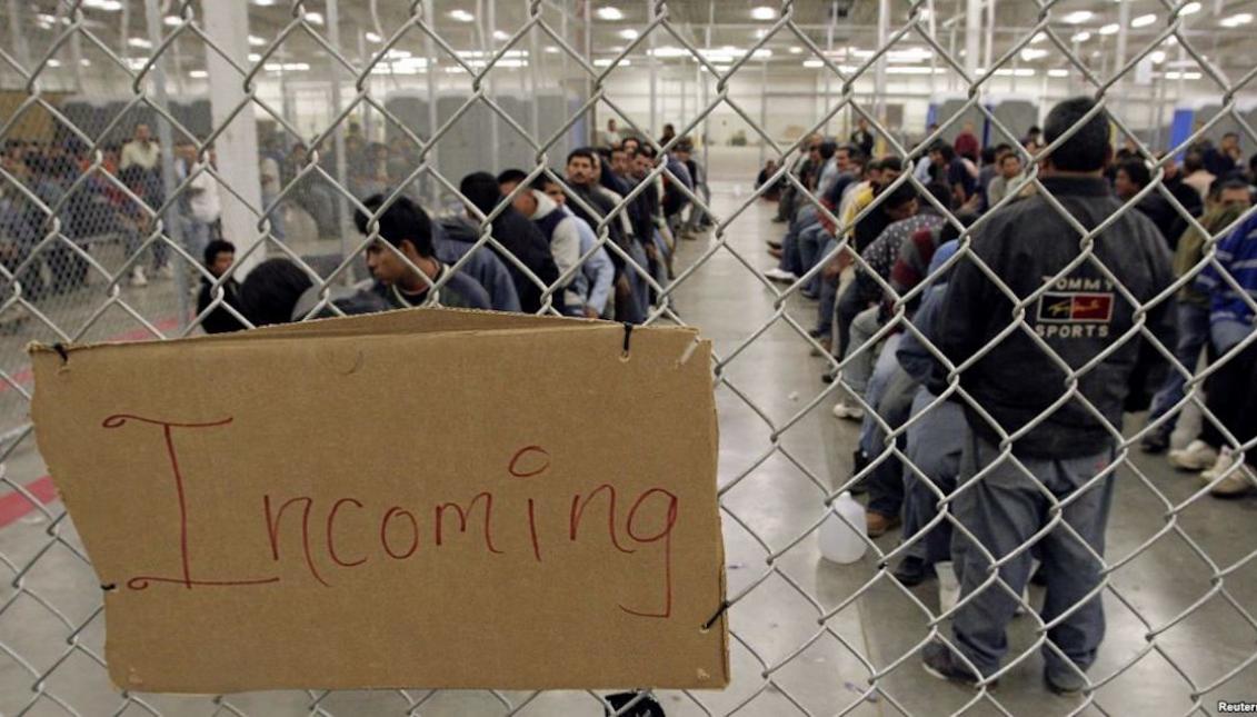 Denuncian 900 venezolanos detenidos en centros de inmigración de EE.UU.