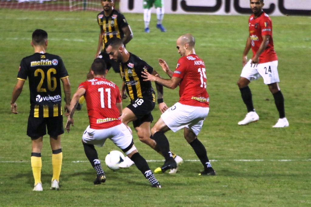 Caracas se tituló - noticiasACN
