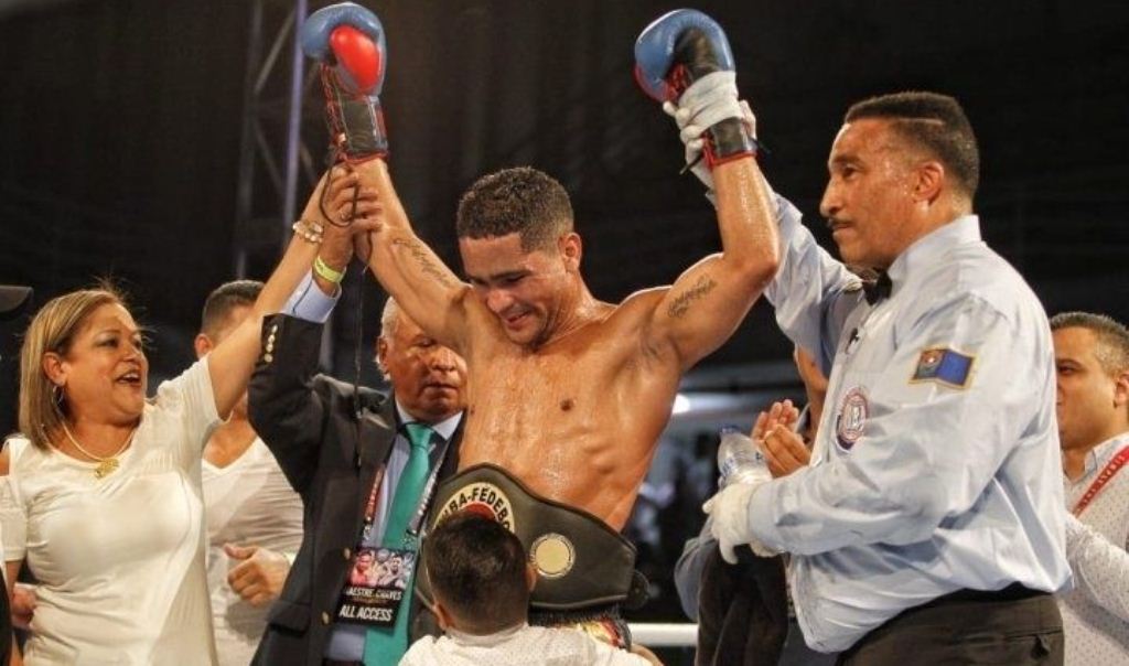 Venezolano Gabriel Maestre retuvo título Superwélter por nocaut - acn