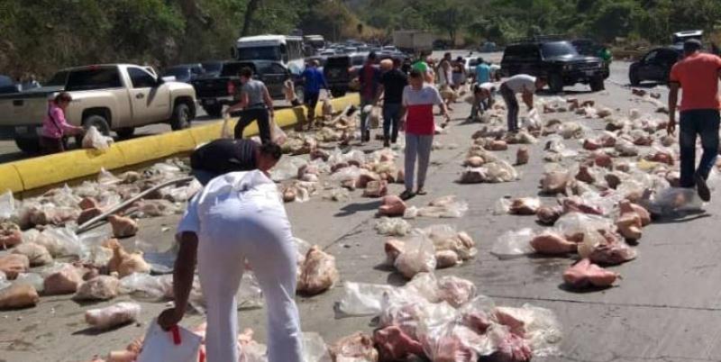 Cuatro muertos y cinco lesionados en vuelco de gandola cargada de perniles - acn
