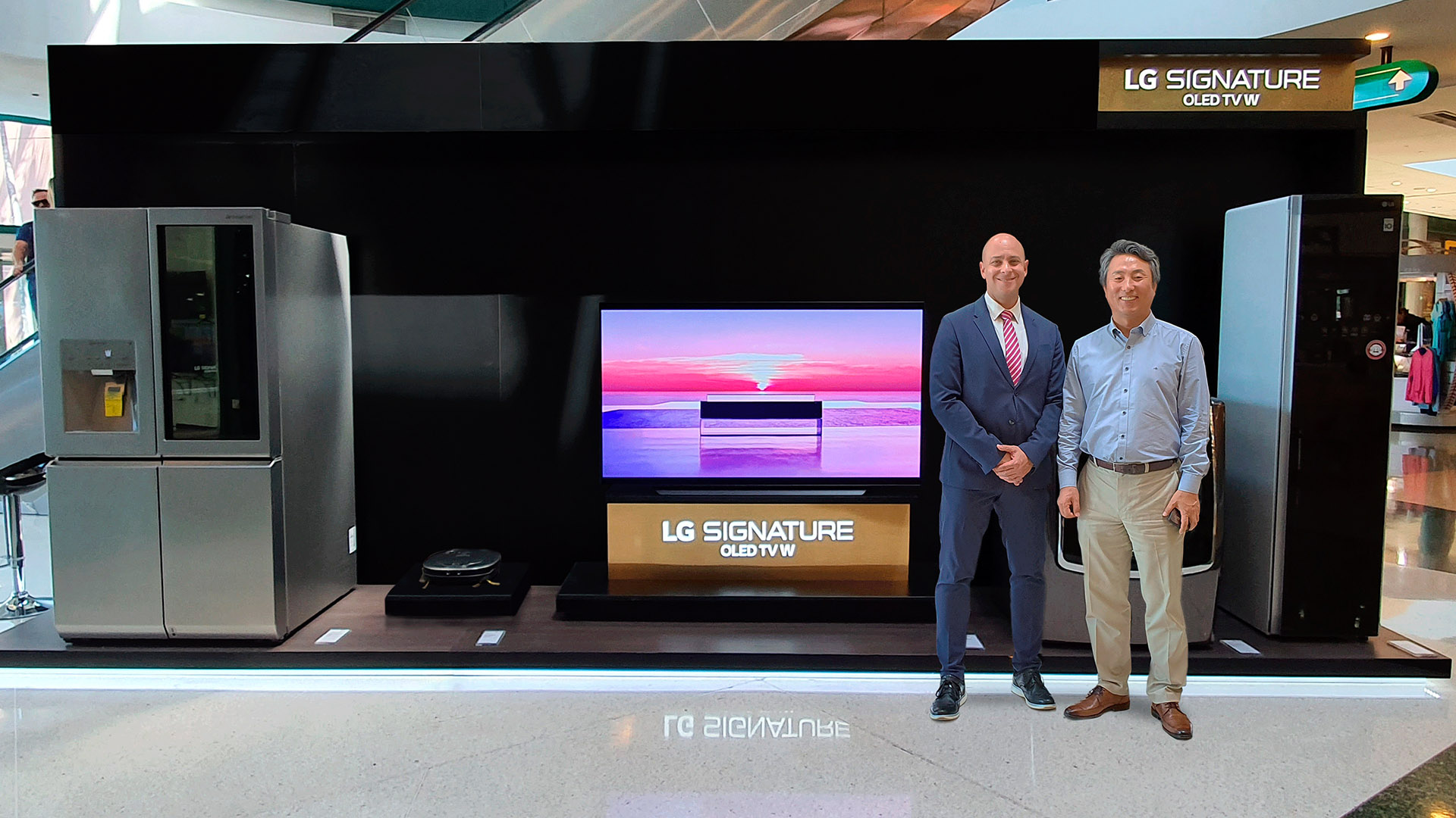 LG Electronics y GAD Tecnology - acn
