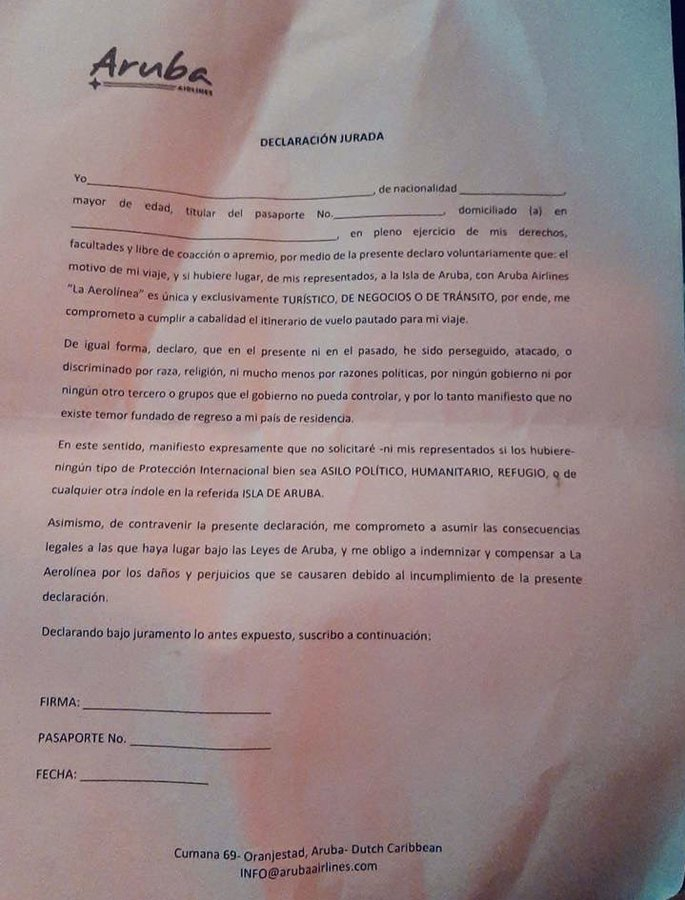 Formato de "Declaración Jurada" que la aerolínea obliga a firmar a los pasajeros venezolanos. Foto: fuentes.