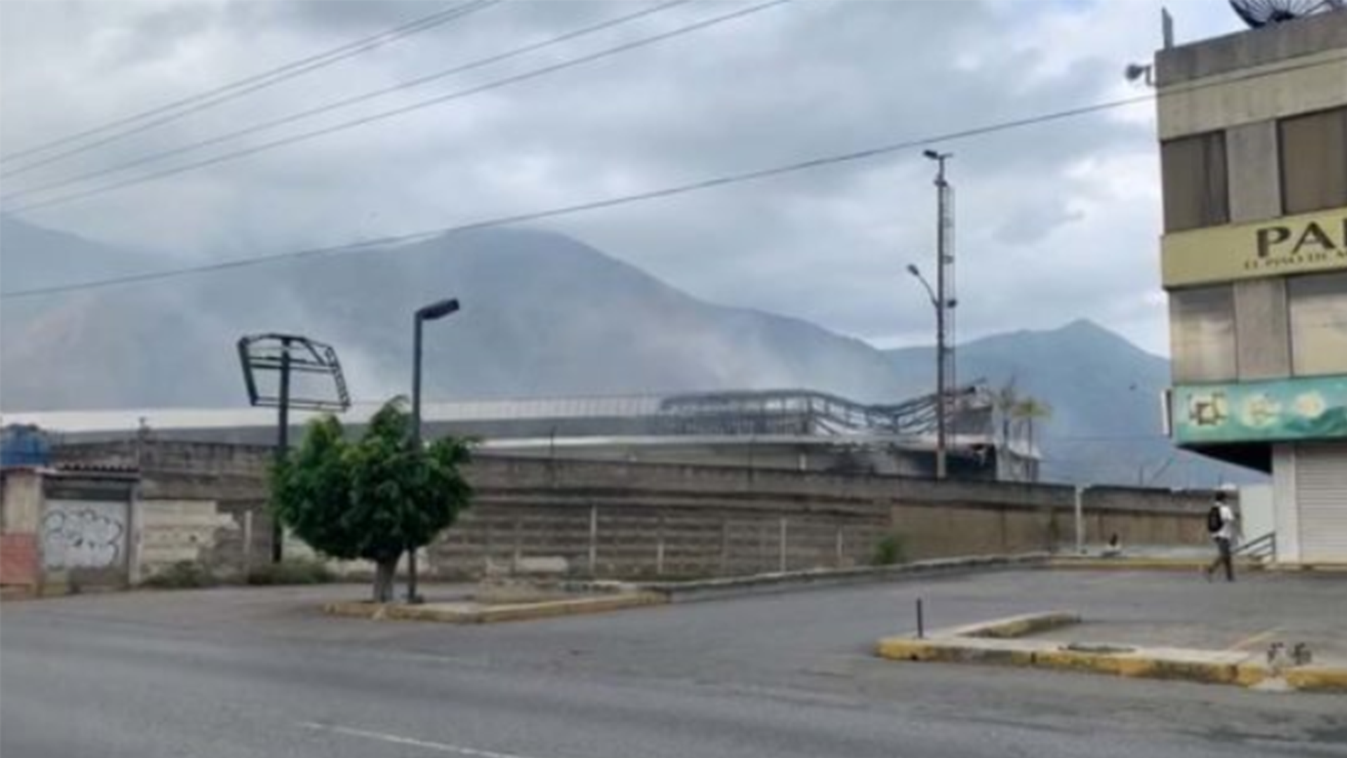 nuevo incendio en galpones del CNE