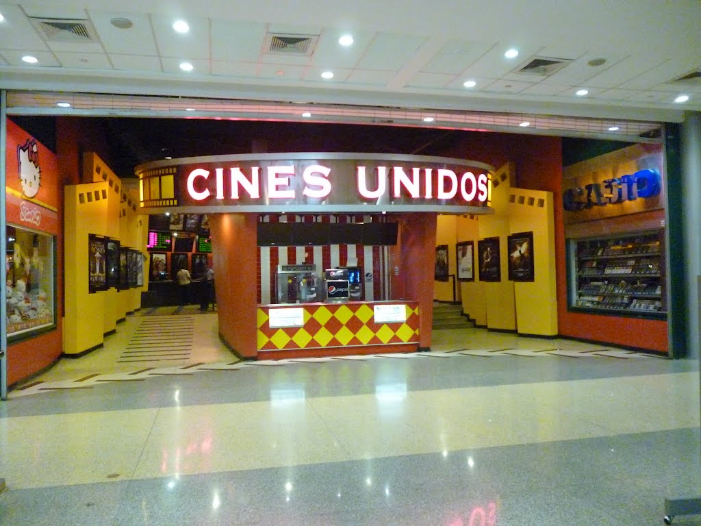 Cines unidos cierra salas