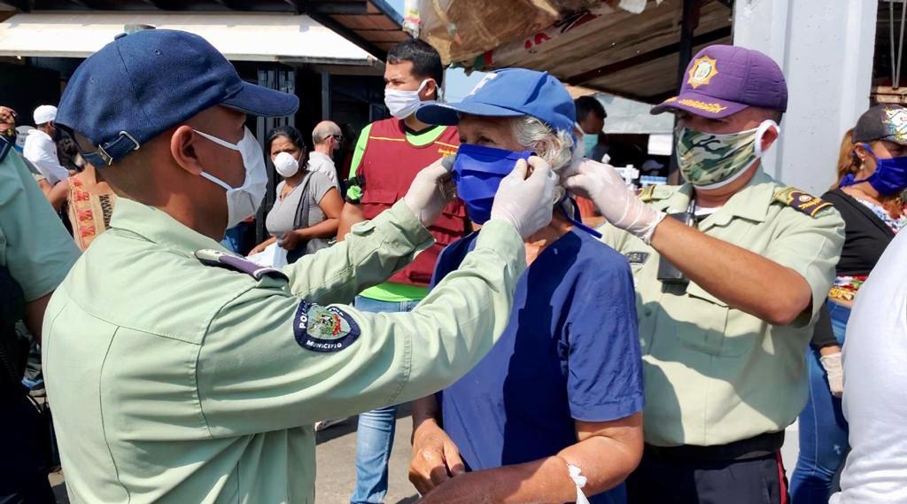 Alcaldía de Valencia produce tapabocas - noticiasACN