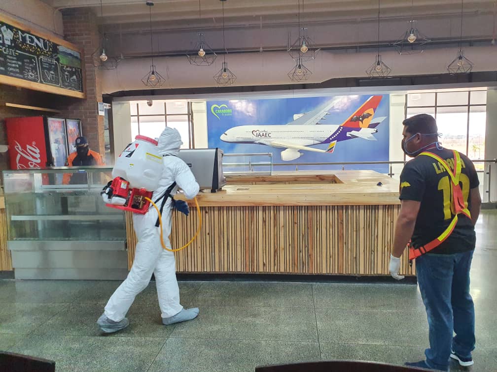 desinfección Aeropuerto Arturo Michelena