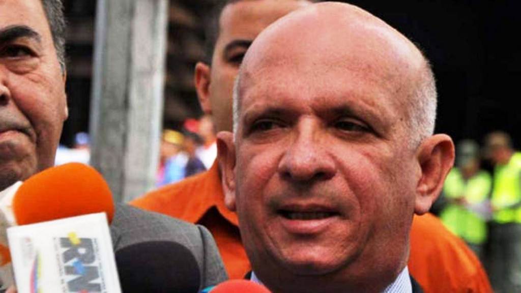 Hugo Carvajal negocia su entrega - noticiasACN