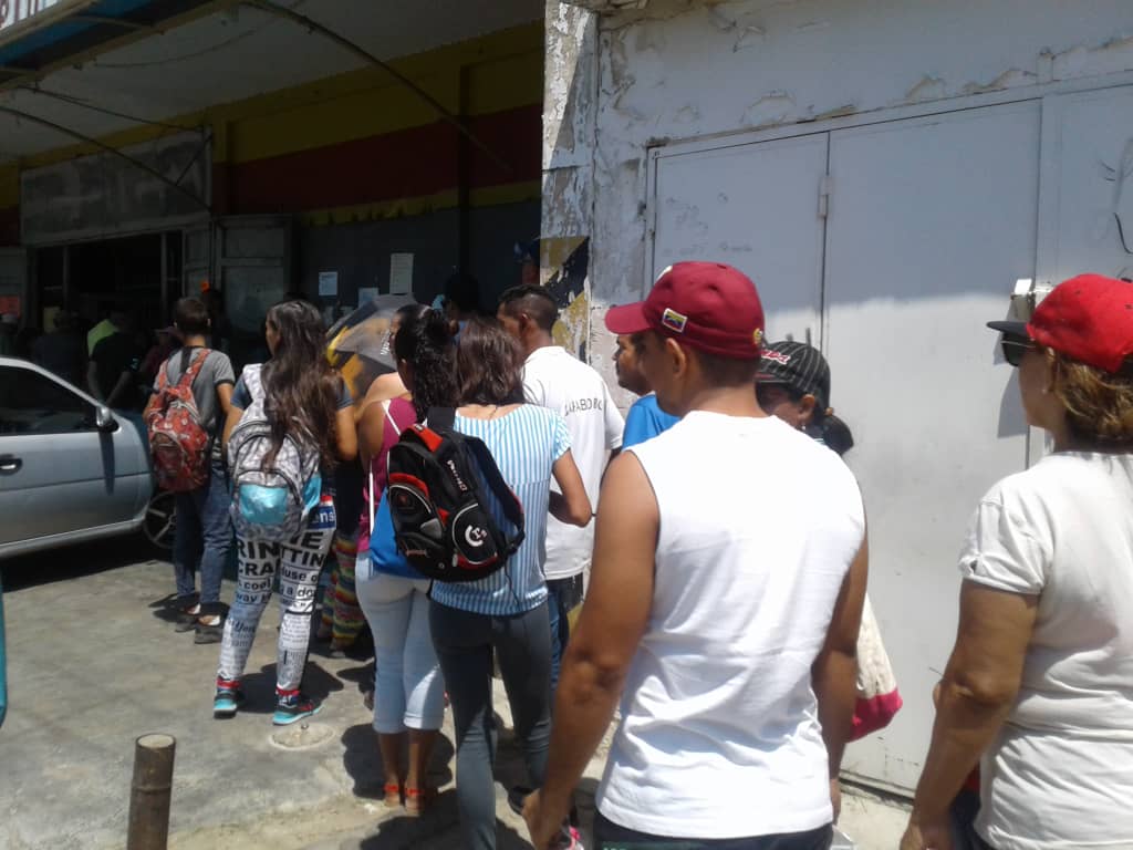 Comercios de Naguanagua abarrotados por coronavirus - acn