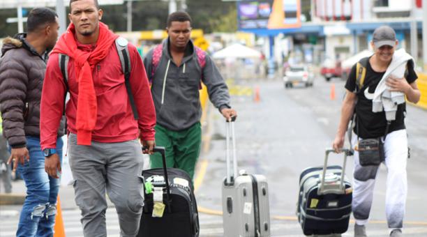 ecuador alargó registro venezolanos- acn