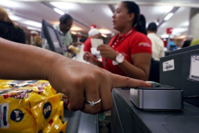 supermercados trabajarán hasta las 2pm