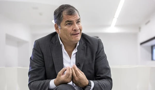 Rafael correa debe pagar indemnización