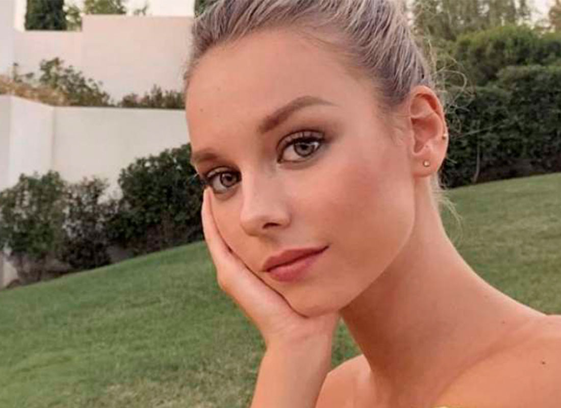 Ester Expósito tiene una gemela - acn