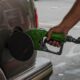 colas para surtir gasolina en Valencia - ACN