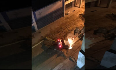 Vehículo cayó en una fosa y ocasionó fuga de gas en Caracas