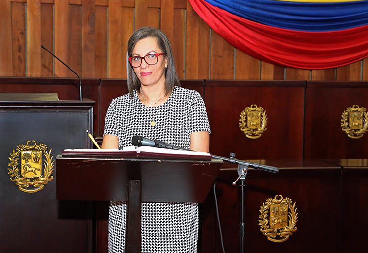 Conoce a la nueva presidenta del CNE Indira Alfonzo