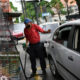 Tablas comparativas entre salario y gasolina en varios países reflejan la grave crisis del combustible en Venezuela