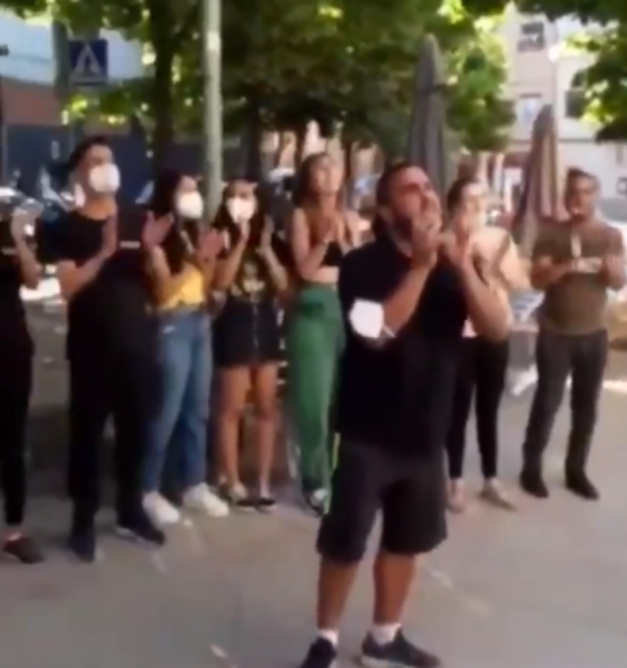Aplauden a venezolano en España
