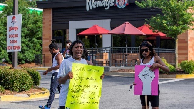 afroamericano muerto policía de Atlanta