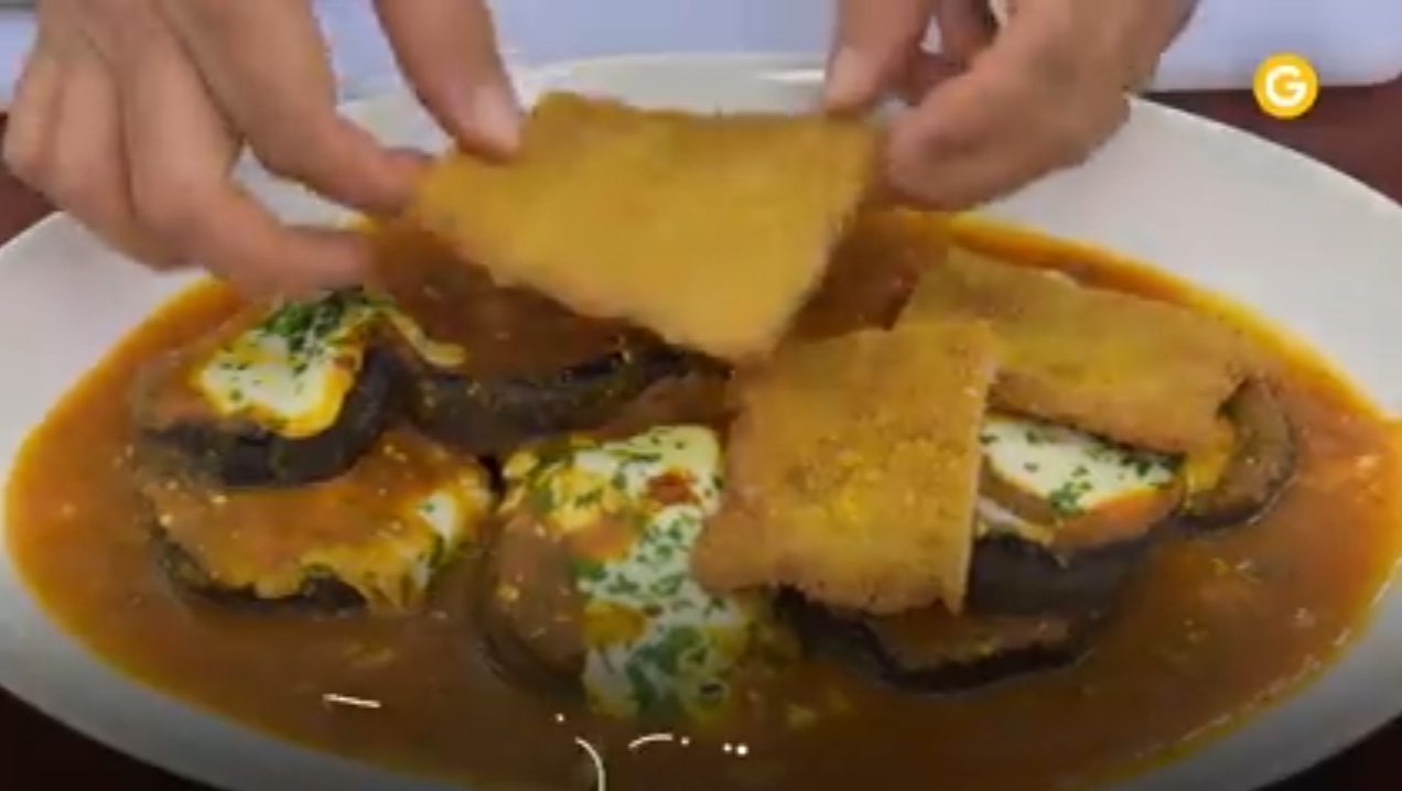 berenjenas entomatadas con milanesa de cerdo- acn