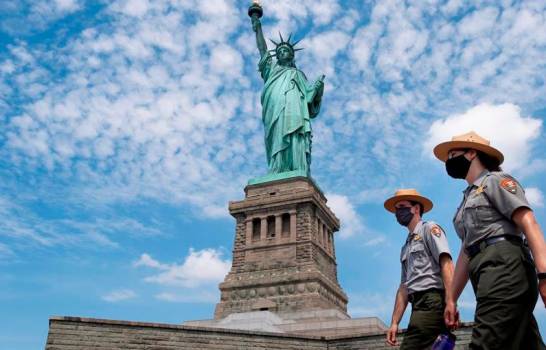 Estatua de la Libertad abre sus puertas - ACN