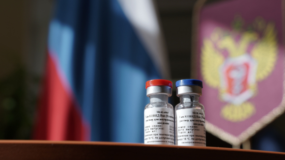 Rusia registró primera vacuna