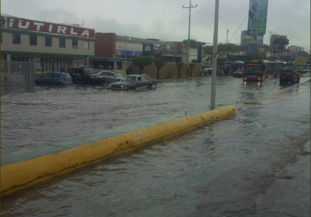inundaciones en Puerto la Cruz - ACN