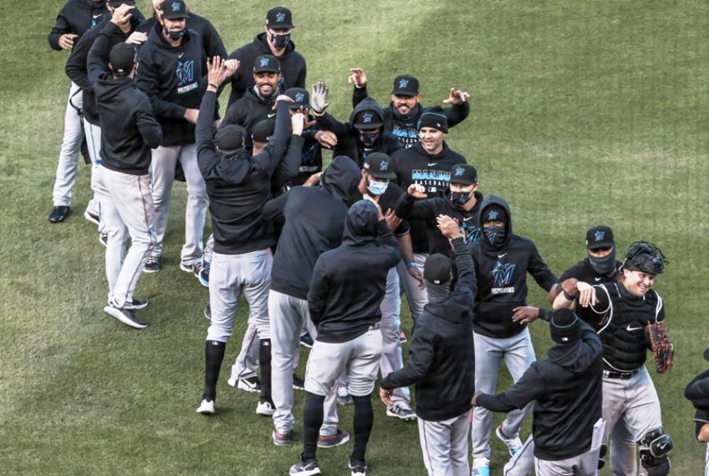 Marlins barre a Cachorros - noticiasACN