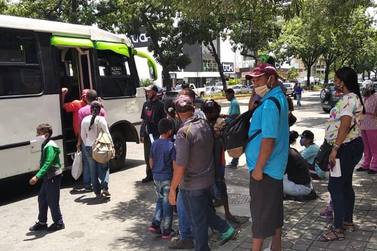Sueldo no alcanza para pagar el nuevo pasaje