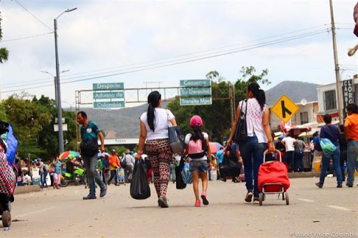 emigrante murió conocer nieta- acn