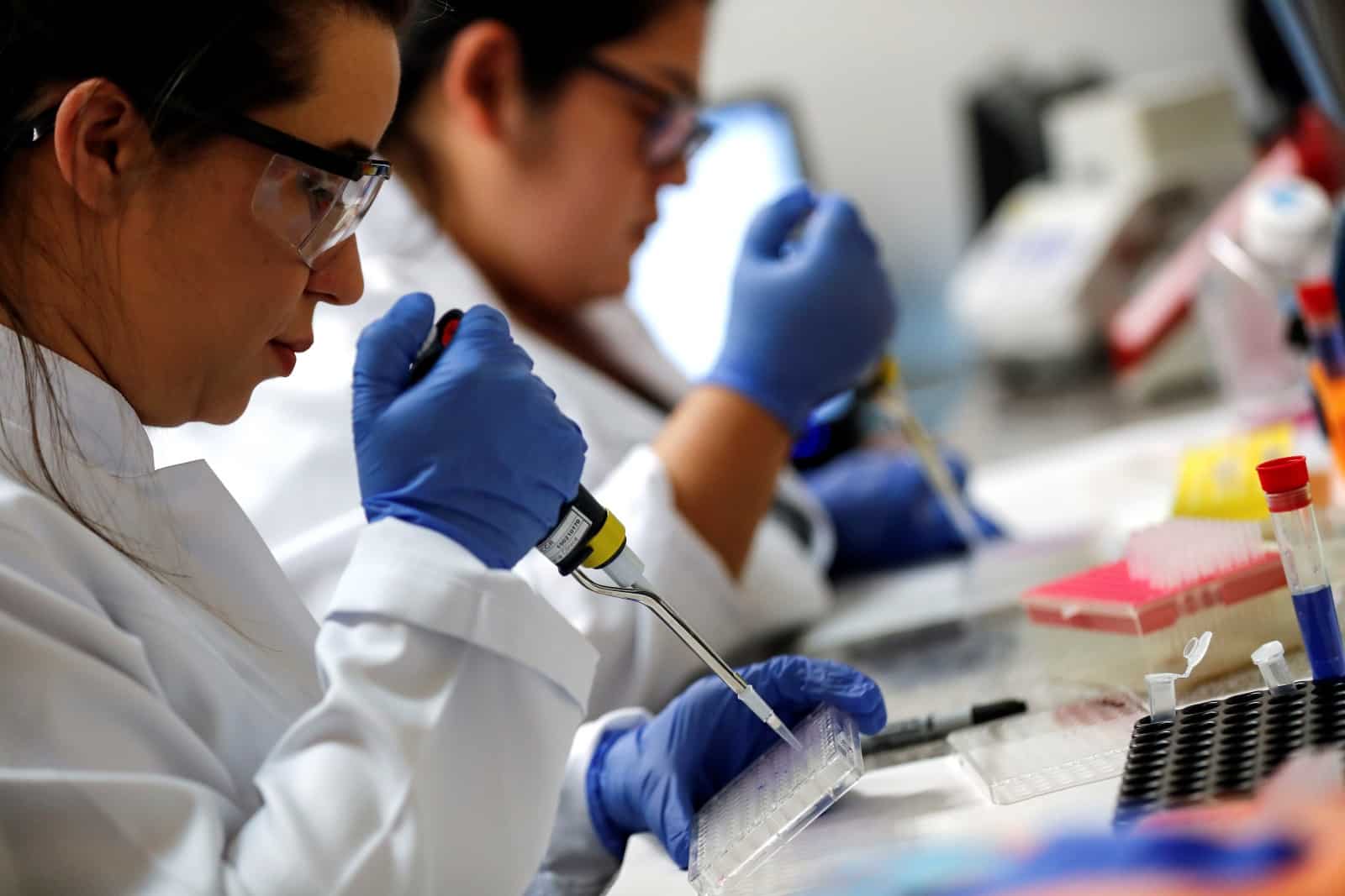 vacuna de pfizer covid-19- acn