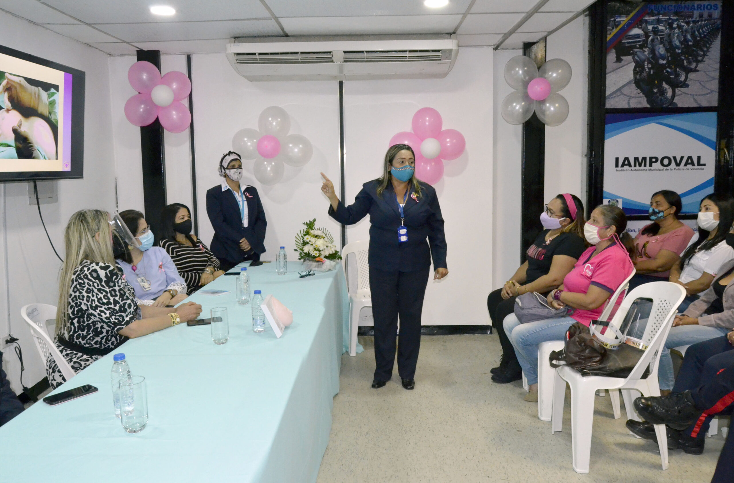 funcionarias de Iampoval cáncer de mama - ACN