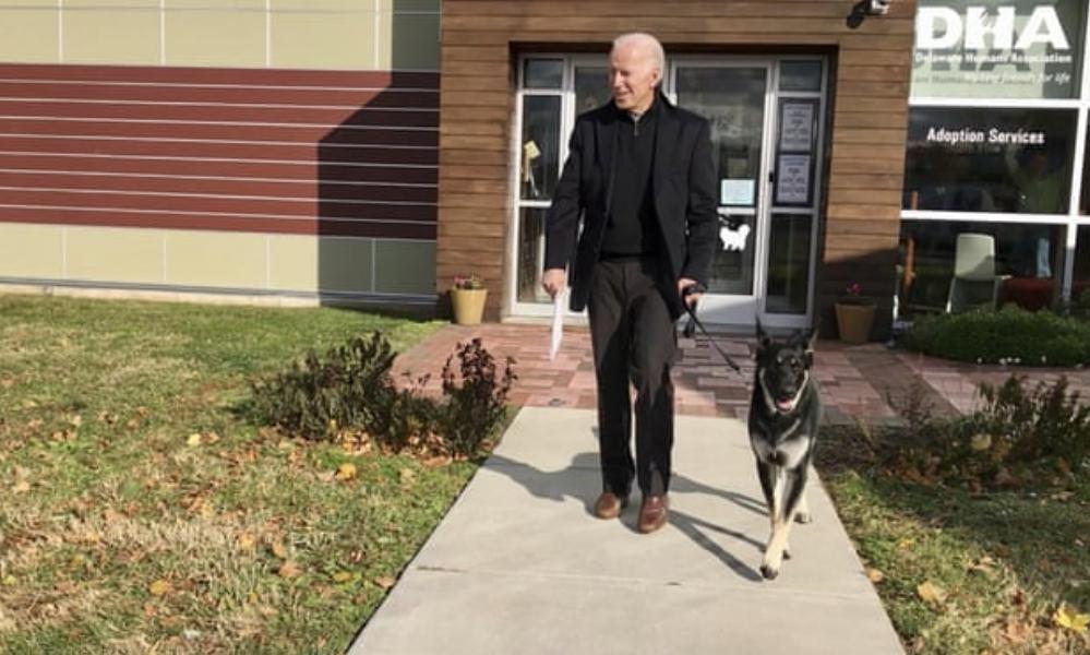 Presidente electo de EEUU sufrió un esguince jugando con su perro