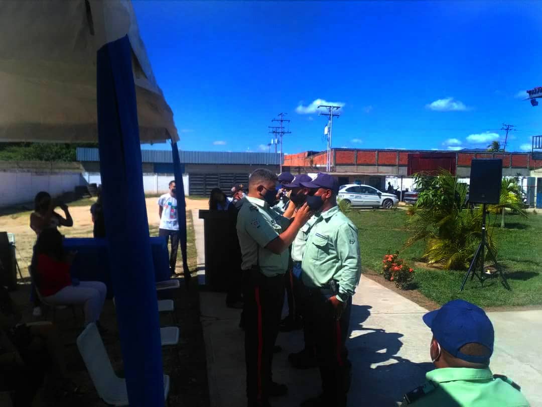 Policías secuestrados en Libertador