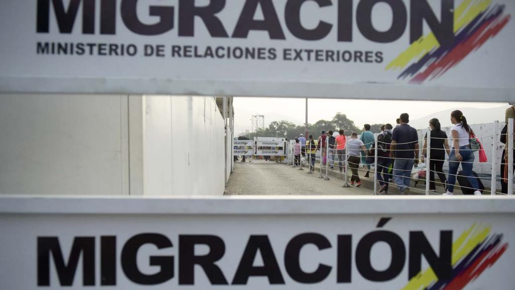Colombia cerró con menos venezolanos - noticiasACN