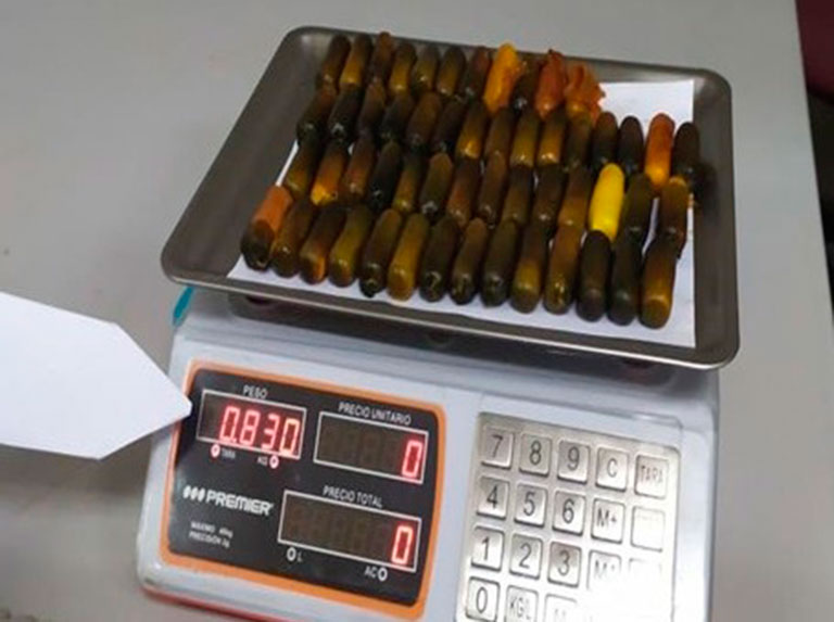 murió tragar dediles cocaína- acn