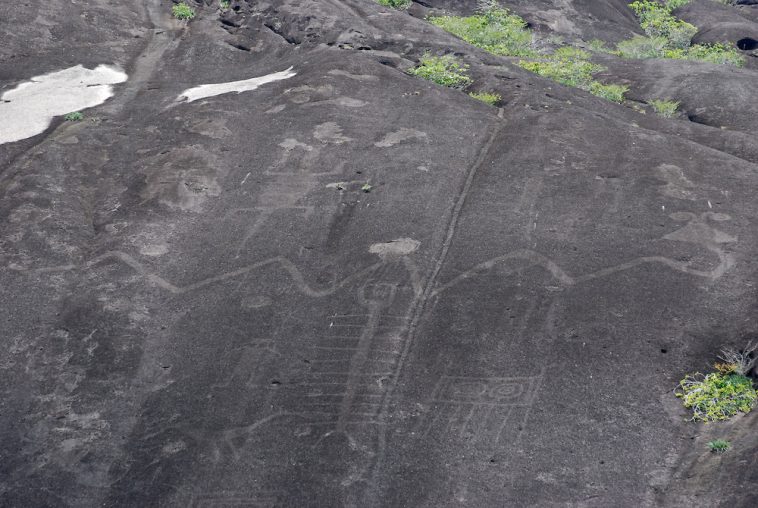 Petroglifos más grandes del mundo