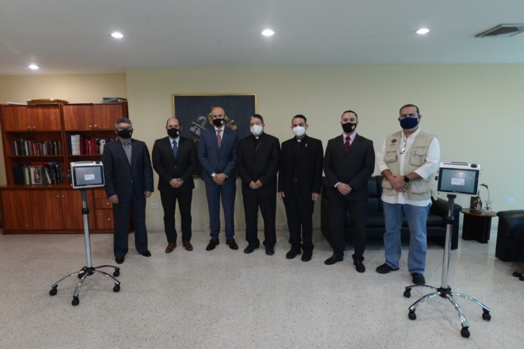 papa donó respiradores en maracaibo- acn