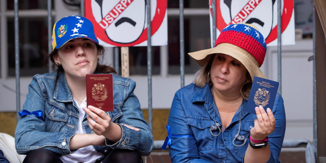 venezolanos con pasaportes vencidos- acn
