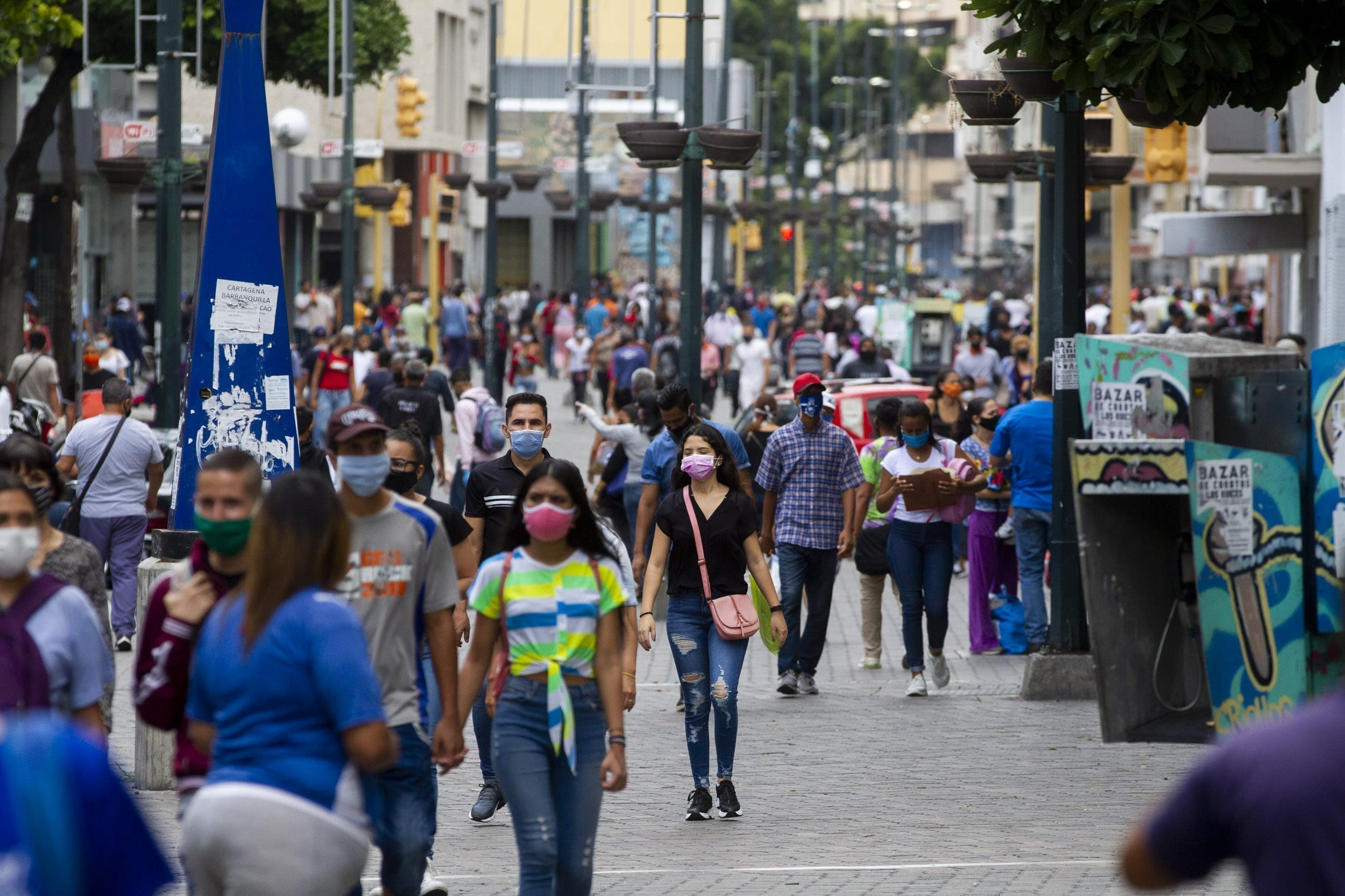 1.296 contagios de covid -19 - ACN