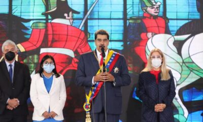 Maduro dirigió el desfile desde Caracas