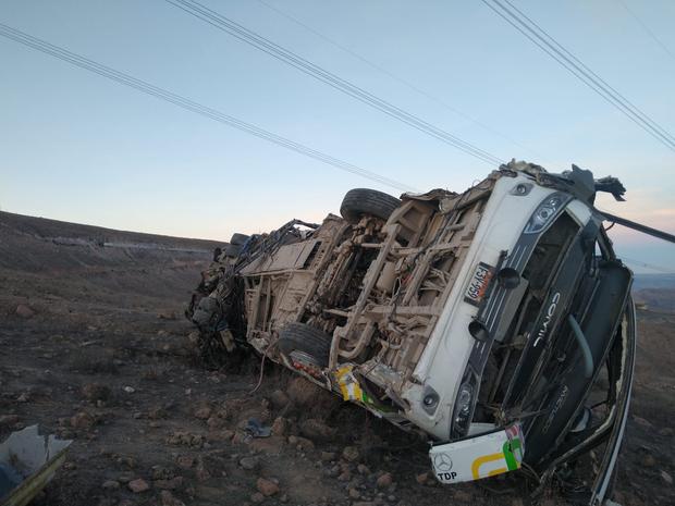 Sube a 27 muertos caída de autobús - noticiacn