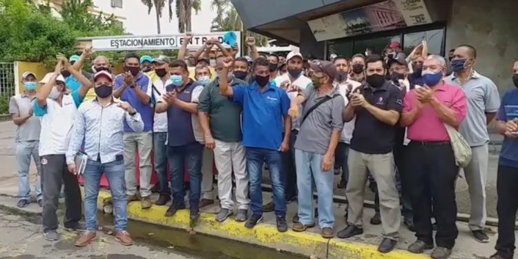 trabajadores inlaca piden reenganche- acn